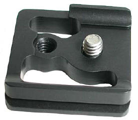 Kirk Photo designed this custon quick release plate for the CoolPix 5000